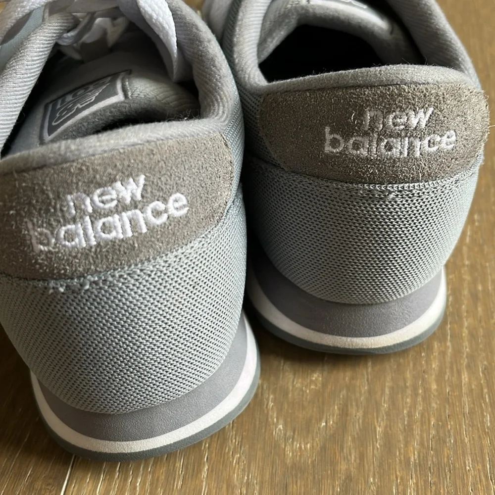 New Balance 501 ripple sole shoes in gray mens size 8 / women’s size 9.5